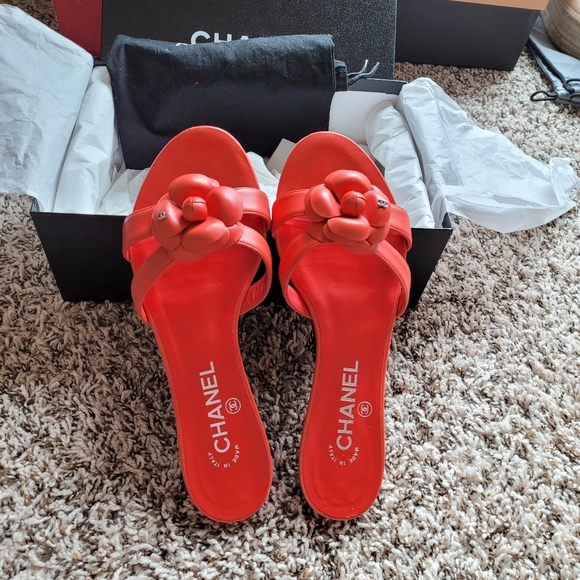 CHANEL Shoes - Chanel camellia sandal